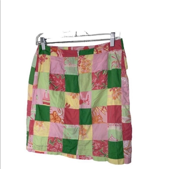 Lilly Pulitzer Resort Patch Above Knee Straight Skirt. - Picture 2 of 3